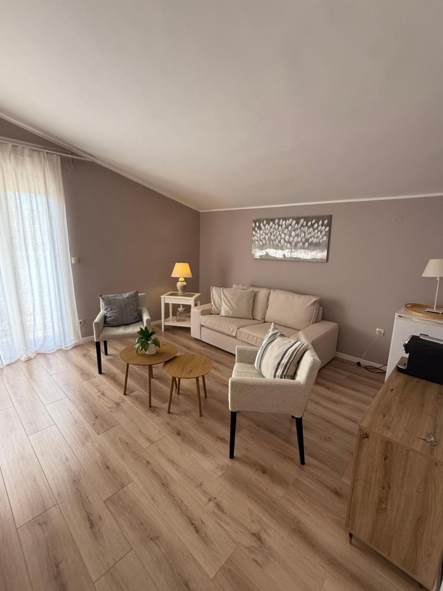 Apartment Francos Primošten Εξωτερικό φωτογραφία